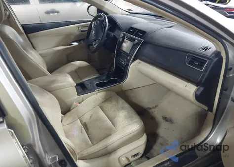 2017 Toyota Camry Xle z USA, uszkodzony, nr VIN 4T1BF1FK4HU381776